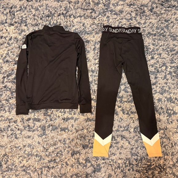 My Sunday Ski chevron base layer set - Picture 3 of 3